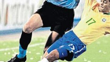 <b>DESEADO. </b>Ya nadie esconde en el Murcia, que el internacional brasileño, Josué es el jugador que más gusta a Alcaraz. Depende del coste.