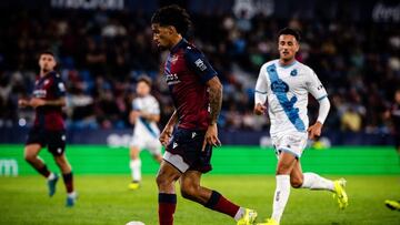 Fabrício, traspasado al EC Vitória