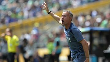 PSG coach Luis Enrique, defender Achraf Hakimi and Real Madrid’s Jude Bellingham have voiced their unhappiness with aspects of the tournament, with FIFA also criticized.