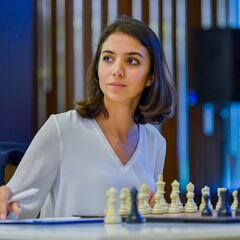 Sara Khadem cae en su estreno como ajedrecista española