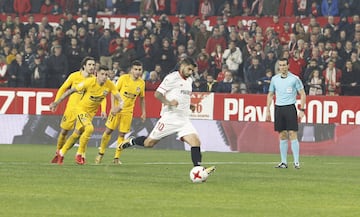 Banega marcó el 2-1 de penalti.