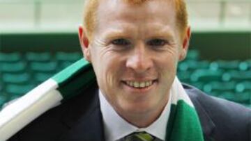 Neil Lennon continuará en el banquillo del Celtic de Glasgow