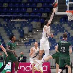 El Madrid acaba invicto fuera de casa y se medirá con el Granca