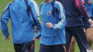 <B>DEBUT.</B> El delantero del Valencia espera debutar en el amistoso contra China.