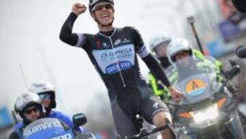 Niki Terpstra, victorioso.