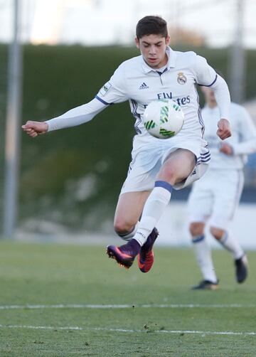 El uruguayo jugó en el Deportivo (25 partidos) justo después de ser Balón de Plata del Mundial Sub-20. Se quedó fuera de rusia por poco. El Depor le quiere en Segunda