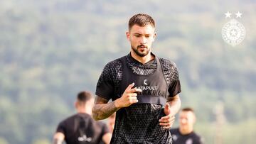 Bojan Kovačević en un entrenamiento con el Partizán de Belgrado. Foto: Partizán de Belgrado.
