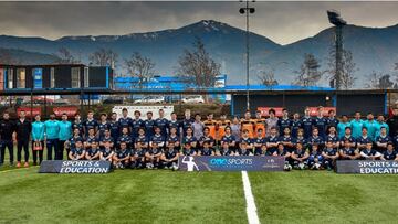 24 chilenos utilizan beca para estudiar y jugar fútbol en EE.UU.