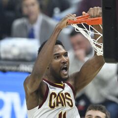 Did the Cavs' Evan Mobley just lose his chance at Rookie of the Year through injury?