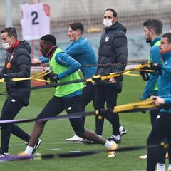 Marcelino, pendiente de Yeray y Yuri para la Supercopa