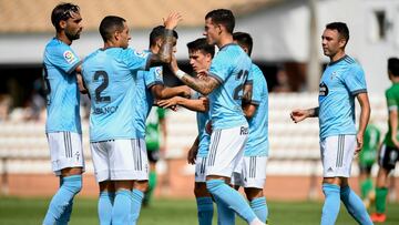 Los jugadores del Celta celebran un gol contra el Atl&eacute;tico Sanluque&ntilde;o.