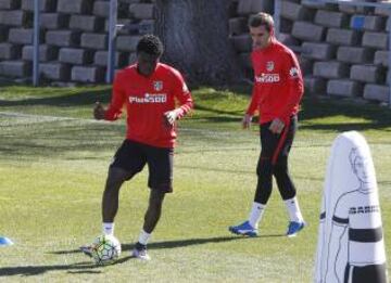 Can Cholo Simeone’s side hang on to the title fight by their fingernails? They can’t afford to drop any points, and are playing at home, potentially before a full Vicente Calderón. Depor’s rank current form would suggest this won’t be the week Barcelona c