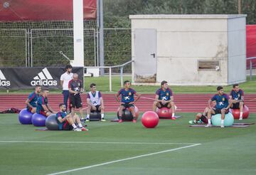 Así fue el primer entrenamiento de Luis Enrique con la Selección