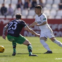 El Albacete respira tras ganar al Racing de Santander