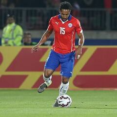 Beausejour gana la pulseada para ser titular como lateral