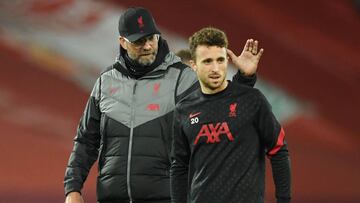 Diogo Jota y Jugen Klopp.