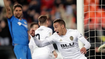 Celebración de uno de los goles de Rodrigo al Getafe en Copa del Rey.