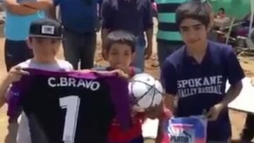 El emotivo agradecimiento de damnificados a Claudio Bravo