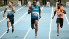 Bolt gana con 9.98, récord mundial... en pista cubierta