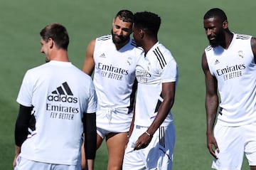 Benzema, junto a Courtois, Tchouameni y Rüdiger.