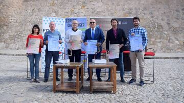 Imagen de la presentaci&oacute;n del Mes del Tenis de la Academia JC Ferrero-Equelite en el Castillo de la Atalaya de Villena.