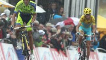 Alberto Contador (Tinkoff) tensó la cuerda en las rampas finales de Gérardmer y sacó tres segundos al líder Vincenzo Nibali (Astaná).