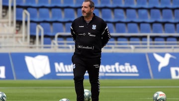 18/11/19 ENTRENAMIENTO DEL TENERIFE ESTADIO HELIODORO RODRIGUEZ  LOPEZ
 SESE RIVERO  NUEVO TECNICO ENTRENADOR DEL CD TENERIFE
 TRAS LA DESTITUCION DE GARAI 