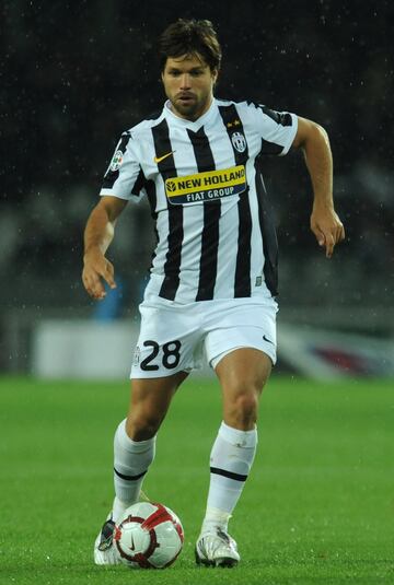 El mediocampista brasileño tenía un acuerdo hablado con Orlando City, pero la directiva de Flamengo mejoró la oferta y se quedó Brasil. 