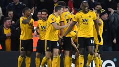 Los jugadores del Wolverhampton celebran el gol de Rub&eacute;n Neves, que posteriormente le dar&iacute;a la clasificaci&oacute;n para los dieciseisavos de la FA Cup.