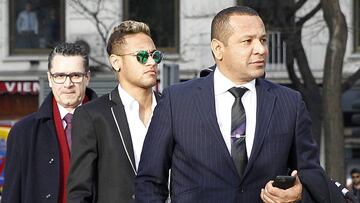 El padre de Neymar hace aún más difícil la renovación del crack.