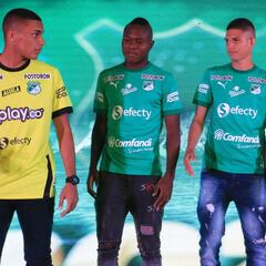 Deportivo Cali presenta su nueva indumentaria para 2020