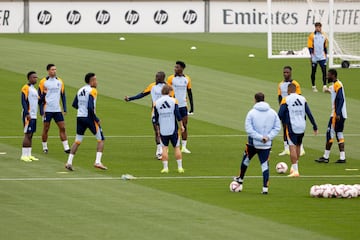 Los jugadores del Real Madrid, durante el último entrenamiento en Valdebebas.