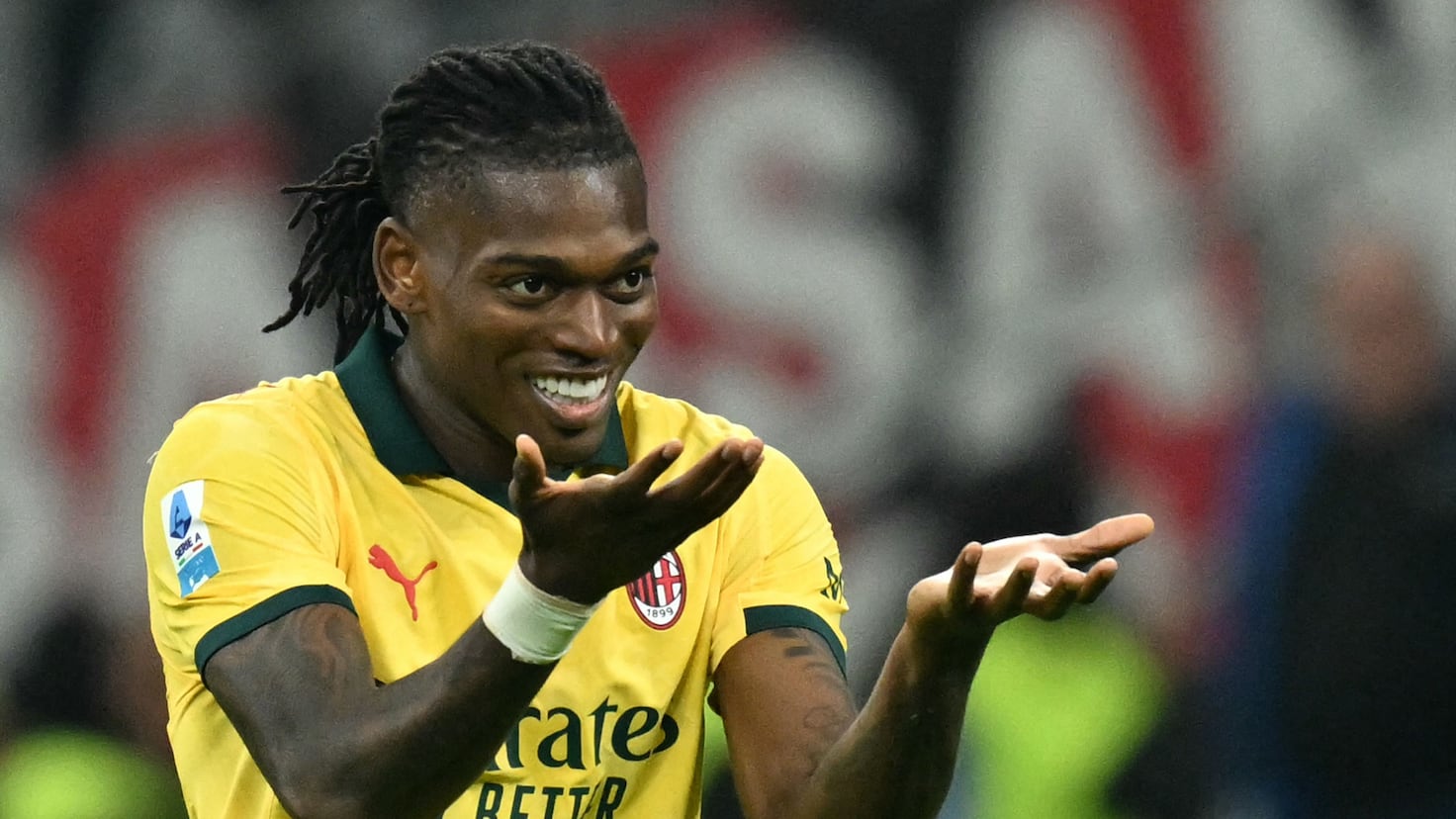 Leão voltou para levar o Milan ao topo Leão voltou para levar o Milan ao topo