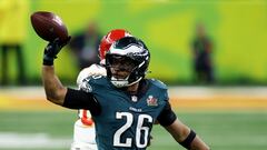 What is Saquon Barkley’s staggering contract with the Eagles? Age, salary and years left in Philadelphia