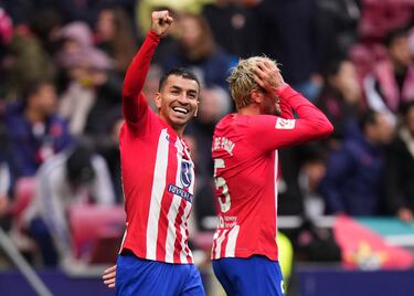 Atlético de Madrid 2-0 Almería | Otra vez Griezmann como maestro de ceremonias iniciando la jugada. Abrió para la llegada de Llorente al área, que puso el pase de la muerte para que Correa solamente la tenga que empujar. Muy superado el Almería.