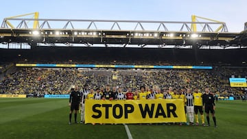 Los estadounidenses coincidieron y se enfrentaron sobre el terreno de juego en el encuentro de la Jornada 26 de Bundesliga desde Signal Iduna Park.