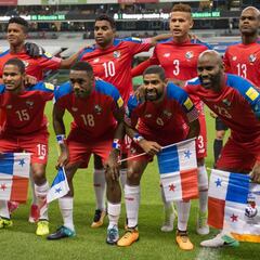 Dely Valdés viajó al sorteo de Copa Oro con la idea de ganarla