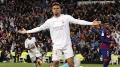 Mariano celebra su gol al Barcelona en el Cl&aacute;sico.