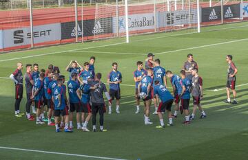 Así fue el primer entrenamiento de Luis Enrique con la Selección