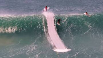 La plataforma marina para el surf The Dock en una ola de México.