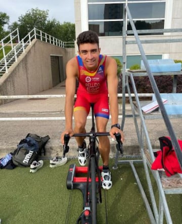 El sevillano logró en noviembre en Quarteira (Portugal) el oro mundial júnior, antes lo habían conquistado Mario Mola y Fernando Alarza. Tiene 19 años y está becado en la Blume de Madrid.