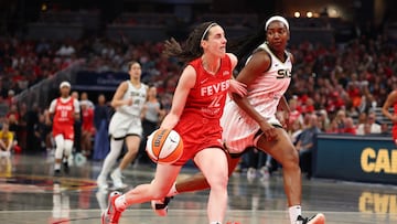 Fever star Clark impressed in her team’s 2025 season opener, as Indiana beat the Chicago Sky at Gainbridge Fieldhouse.