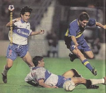 Se formó en el Cacique y fue titular permanente en el equipo multicampeón de Gustavo Benítez a fines de los '90. En la temporada 2000-2001 fue fichado por la UC.