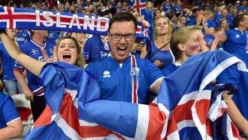 Aficionados de Islandia en el partido de octavos de final de la Eurocopa 2016 en el que eliminaron a Inglaterra.