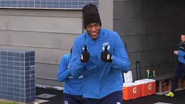 Yerry Mina y su alegría antes del partido frente al Cardiff