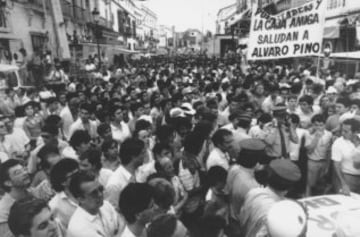 Recibimiento del pueblo Puenteareas donde nació Álvaro Pino tras ganar la Vuelta a España de 1986.
 