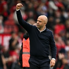 Arne Slot hace historia con el Liverpool