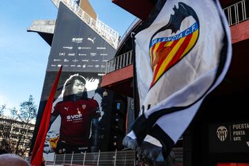 La manifestación de Valencia contra Lim, en imágenes