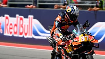 Pedro Acosta con la KTM RC16 de MotoGP.