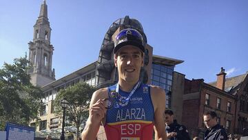 Fernando Alarza, tras quedar tercero en Leeds.